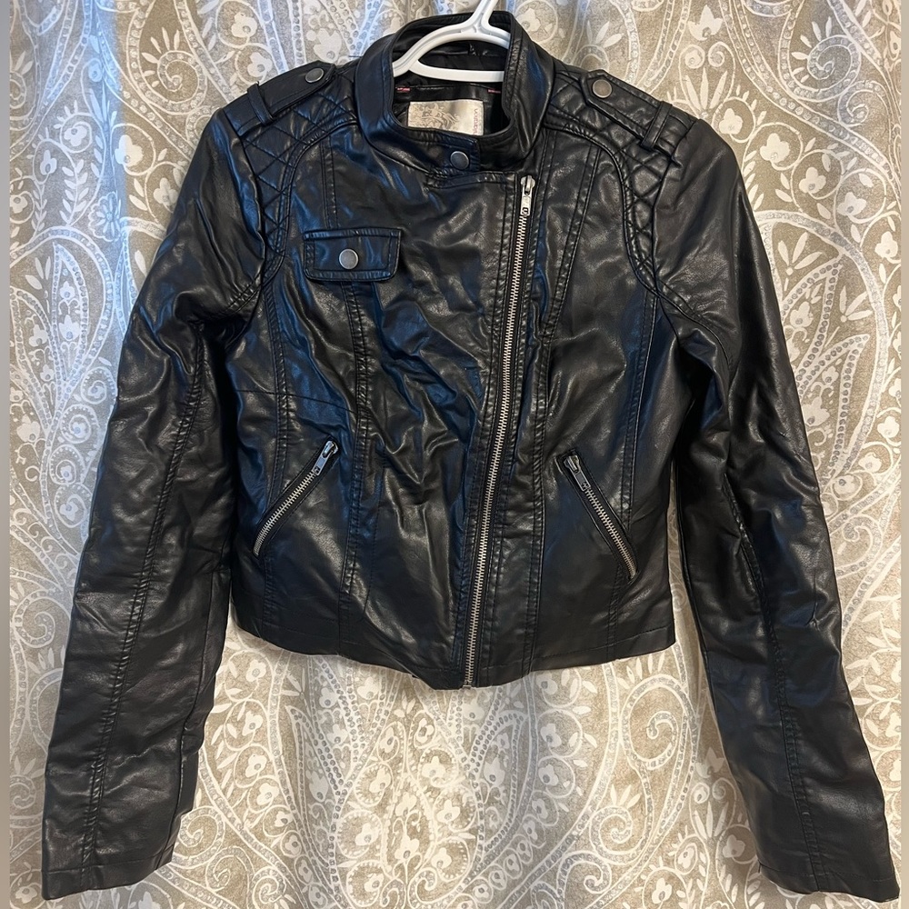 Leather Snap & Zipper Jacket